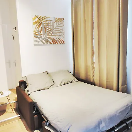 Apartment F2 Golden Lounge, Hyper Centre, Parking Nantes
